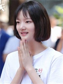 谭心(任敏 饰)